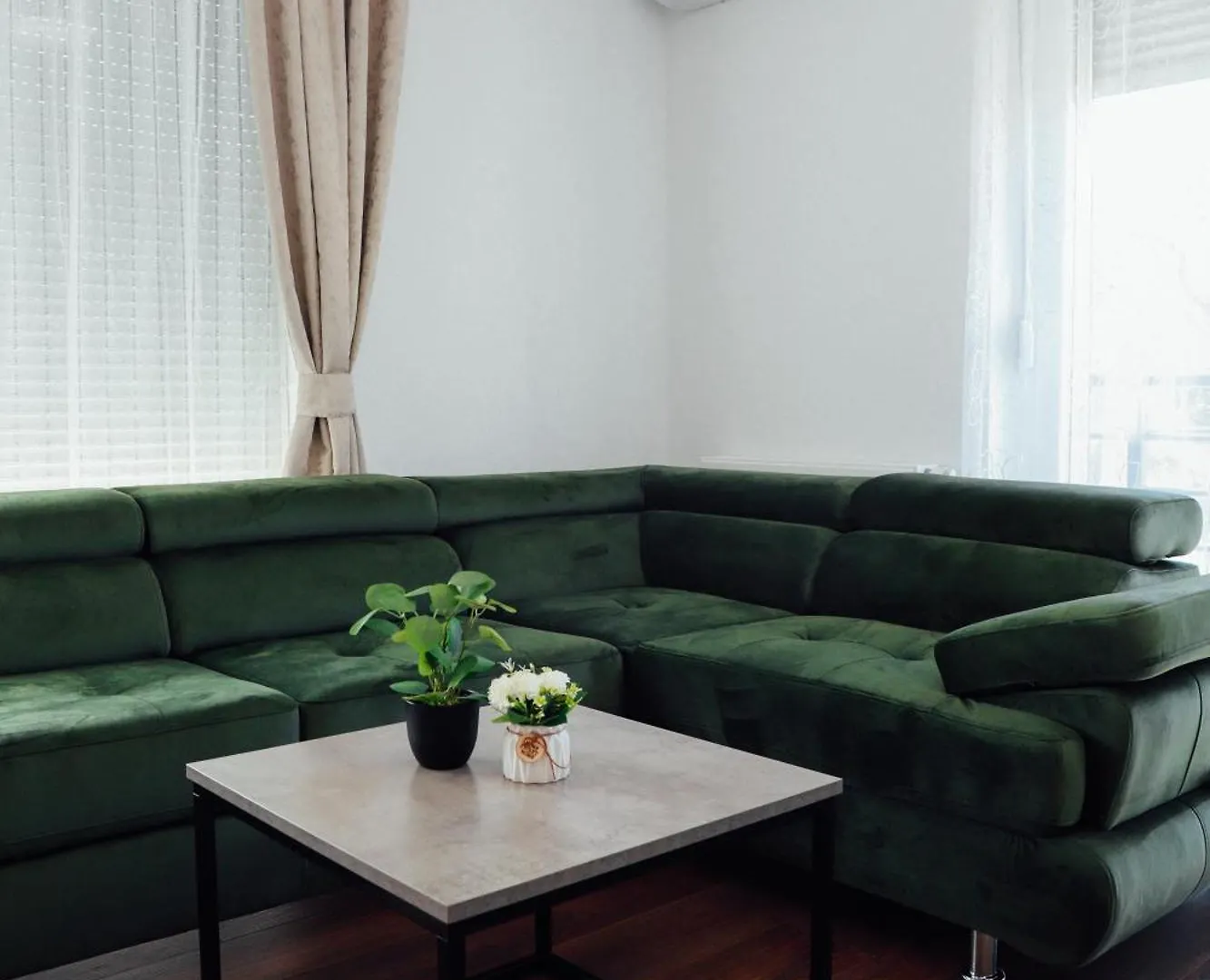 Holiday Apartments Ivano & Leo - Private Parking