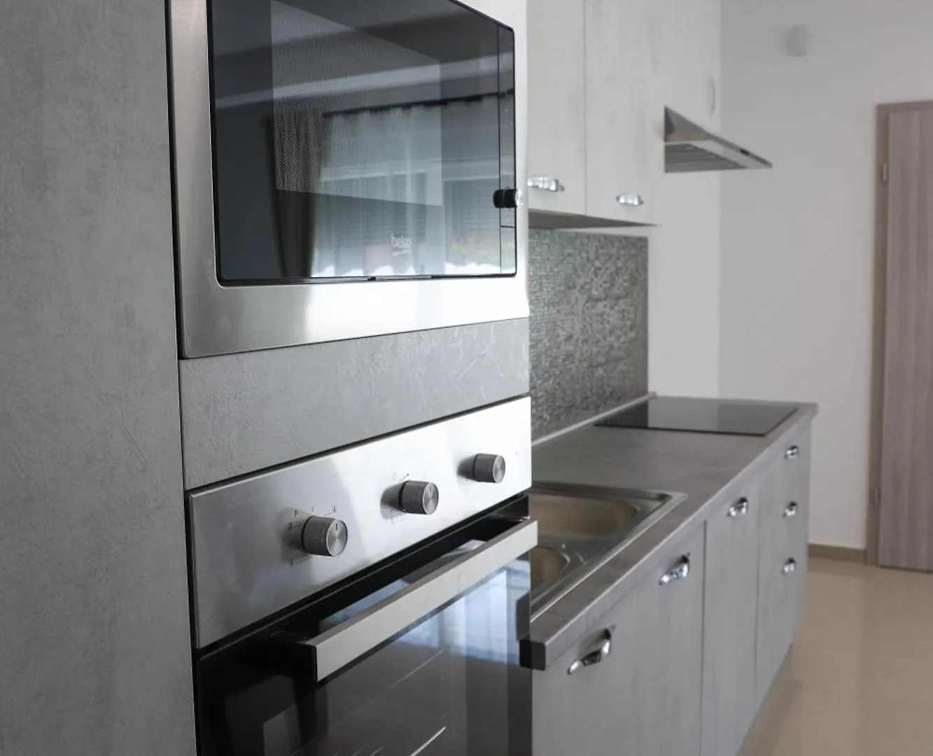 Holiday Apartments Ivano & Leo - Private Parking