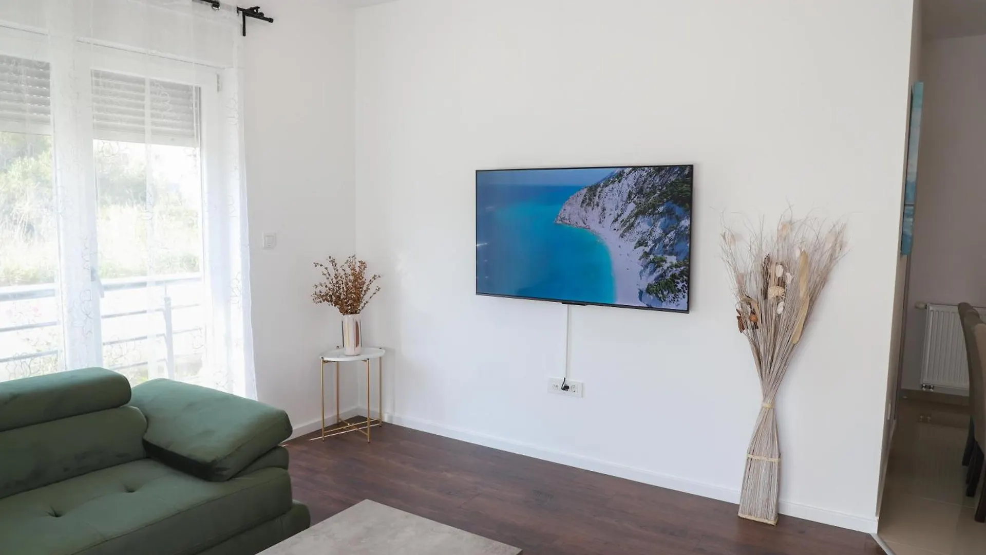 Holiday Apartments Ivano & Leo - Private Parking